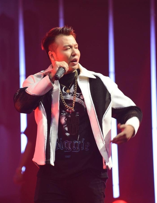 Những điều khoản hợp đồng nô lệ giữa Học trò B Ray và rapper Droppy là gì?