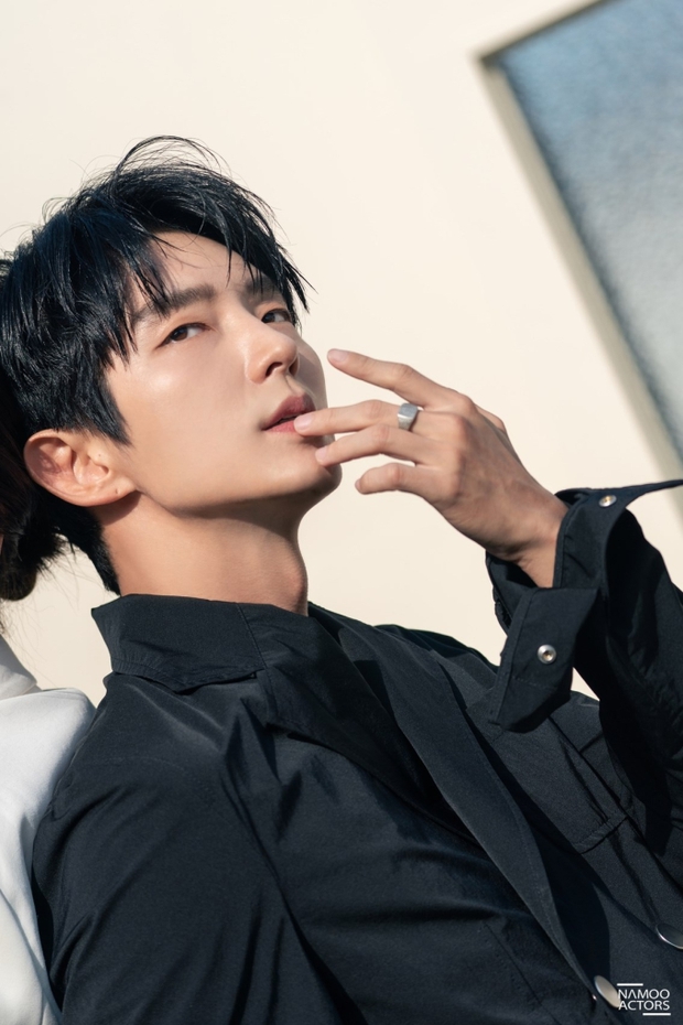 Lee Jun Ki gây sốt khi tái hiện vai diễn giả gái - Sự thay đổi bất ngờ chỉ vì một câu nói