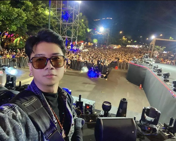 Ca sĩ Huy Bảo: Một cuộc đời náo nhiệt sáng lấp cả màn ảnh