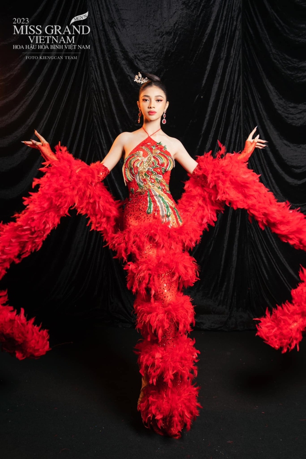 Á hậu Minh Kiên tự tin khoe mặt mộc, tạo cuộc cách mạng làm đẹp không cần makeup