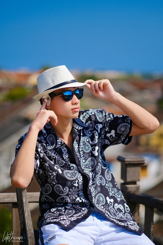 Chuyện 'phản biện đồng trang lứa' của Nguyễn Hữu Kim Sơn và Hoa hậu Ý Nhi: Những bất ngờ trong showbiz