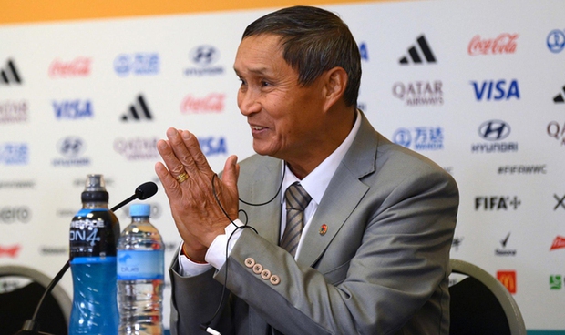 Bức tranh xúc động về niềm đam mê bóng đá: Câu chuyện thầy trò Thùy Trang và HLV Mai Đức Chung