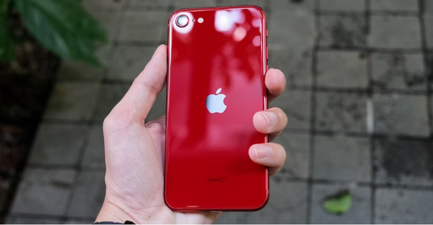 iPhone nào không đáng mua trong năm 2023? - Ảnh 1. iPhone nào không đáng mua trong năm 2023? - Ảnh 1.