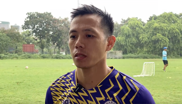 VLeague gọi trọng tài quốc tế: Văn Quyết tiết lộ lý do hấp dẫn muốn trọng tài trong nước chắc chắn hơn