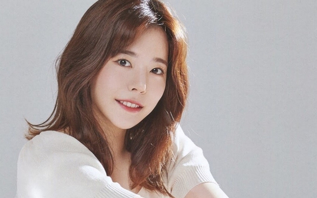 Sunny khi rời SM Entertainment: Sự ủng hộ từ thành viên SNSD khiến fan đãng trí