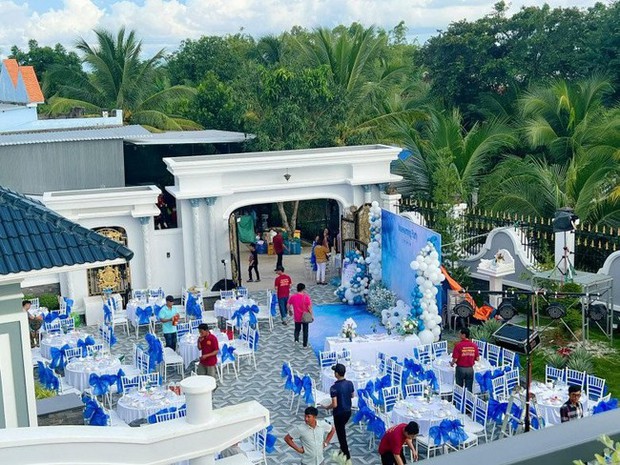 Sao Vbiz khoe biệt thự 3000m2, trình làng đám hỏi đầy ấn tượng cùng bạn đồng giới