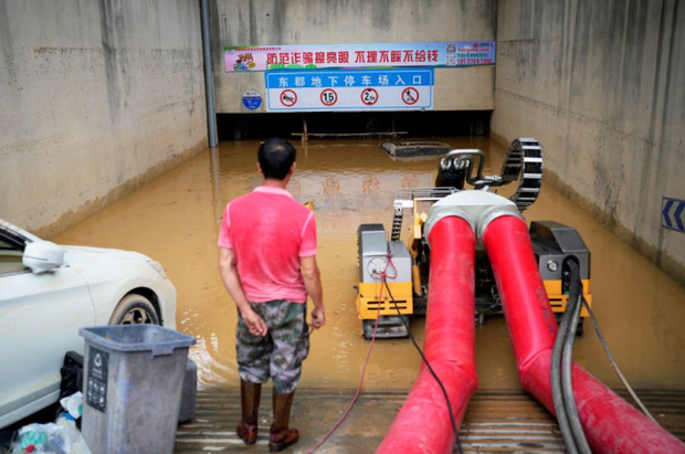 Mưa bão tàn phá Trung Quốc ngày thứ 7 liên tiếp - Ảnh 2.