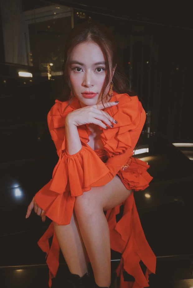 Động thái xoa dịu của Hoàng Thùy Linh sau vụ đưa người lên sân khấu họp báo để dạy đời - Ảnh 3. Động thái xoa dịu của Hoàng Thùy Linh sau vụ đưa người lên sân khấu họp báo để dạy đời - Ảnh 3.