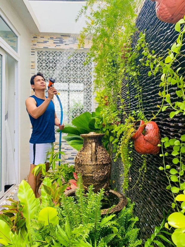 Tiết lộ độc quyền: Việc sống xanh của Nam thần màn ảnh Trí Quang sau ly hôn khiến dân tình trầm trồ!