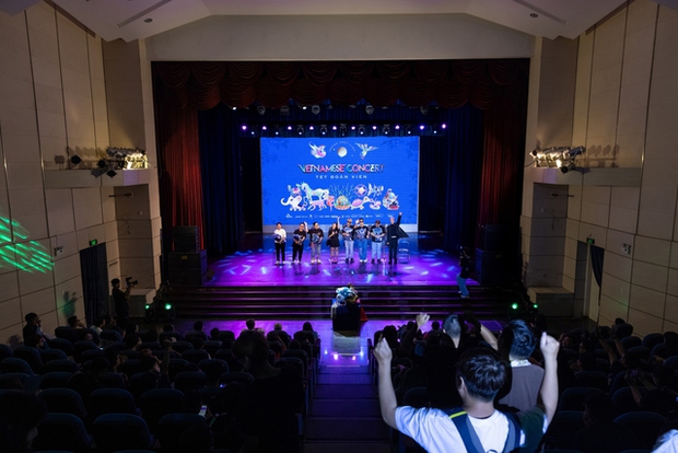 Cuộc hành trình đầy thăng trầm của Hoàng Thùy Linh