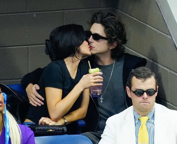 Kylie Jenner và Timothée Chalamet - Bí mật tình mới của cặp đôi hot nhất Hollywood