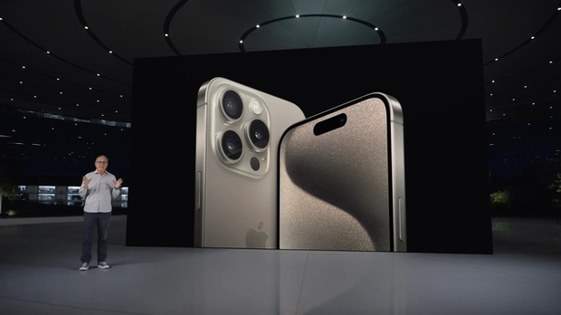 Siêu phẩm iPhone 15 Pro và 15 Pro Max xuất hiện: Khung titan, camera xịn, đẹp không tì vết - Ảnh 1.
