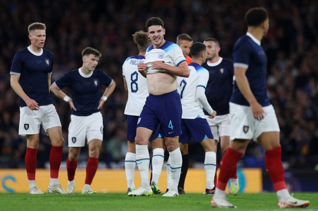 Maguire bùng nổ, tuyển Anh xuất sắc vượt qua Scotland trong trận derby thứ 150+