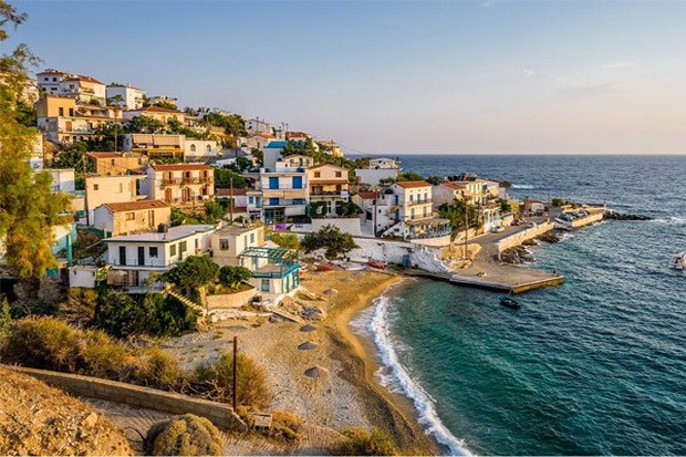 Khám phá bí quyết hạnh phúc và sống thọ 100 tuổi tại các vùng đất Blue Zones