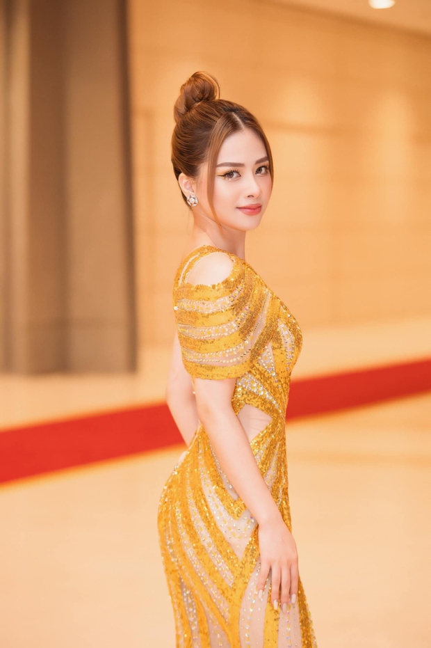 Nàng Tiên Hoa (Ca Sĩ Mặt Nạ) tung giọng bất ngờ: Bí mật đằng sau danh tính nghệ sĩ, là ai?