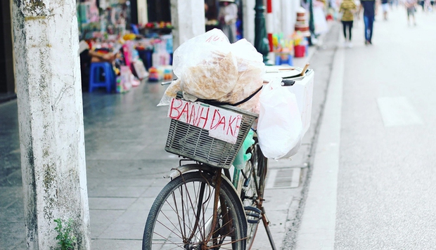 Món ăn hoài niệm Hà Nội: Còn đâu đó trên những chiếc xe đạp rong ruổi khắp phố phường - Ảnh 1.