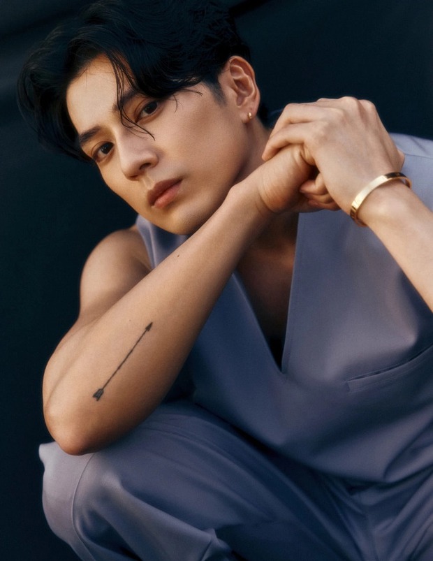 Màn lột xác ngoạn mục của Zoro Mackenyu: Quốc bảo nhan sắc Nhật Bản thành cơn sốt toàn cầu nhờ cơ bắp như tạc - Ảnh 14.