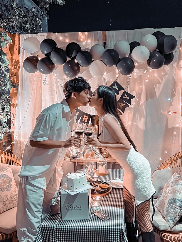 Cựu cầu thủ U23 Việt Nam bất ngờ thông báo kết hôn với bạn gái cực sexy - Ảnh 4. Cựu cầu thủ U23 Việt Nam bất ngờ thông báo kết hôn với bạn gái cực sexy - Ảnh 4.