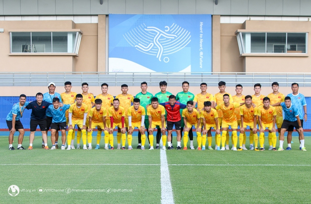 Hai đội bóng bất ngờ rút lui, tuyển Olympic Việt Nam rộng cửa đi tiếp ở ASIAD 19 - Ảnh 1.