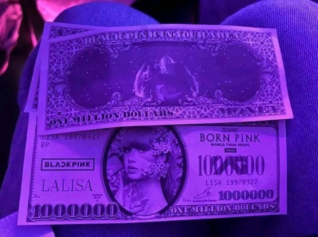 Tờ tiền in hình Lisa kèm chữ ký trong concert tại Hàn được BLINK rao bán 18 triệu - Ảnh 6.