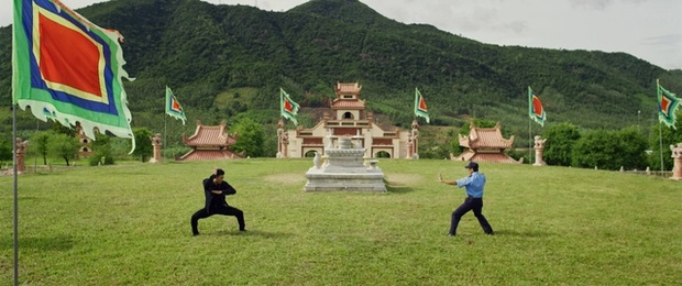 Bộ phim không thể bỏ qua trong tháng 10: Cảnh đẹp mê hồn, nội dung vừa lãng mạn vừa hài hước thêm hành động nghẹt thở - Ảnh 7.