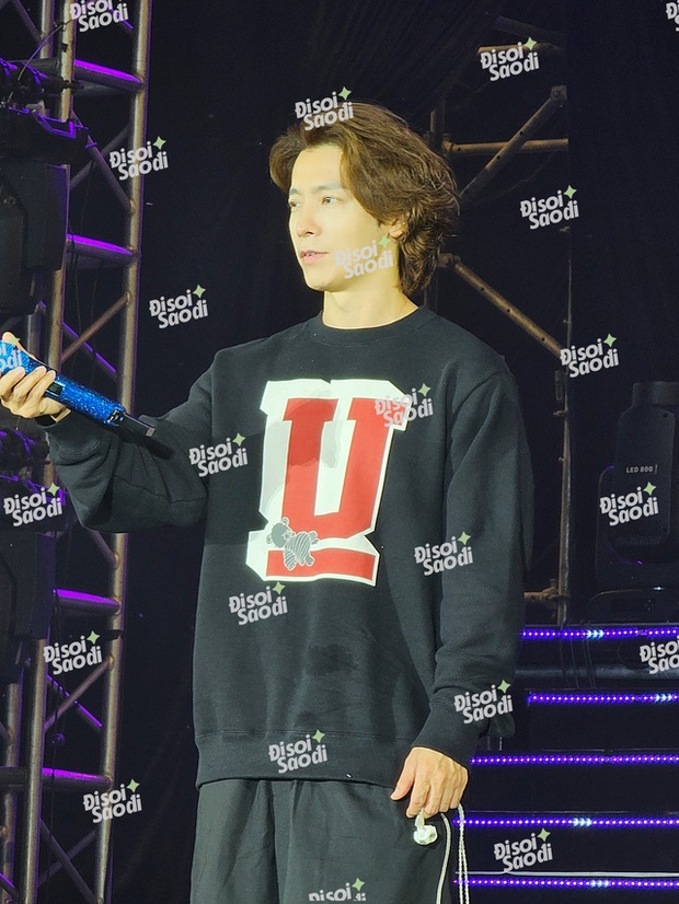 Donghae - Eunhyuk (Super Junior) chinh phục fan Việt với soundcheck hoành tráng và màn trình diễn đỉnh cao