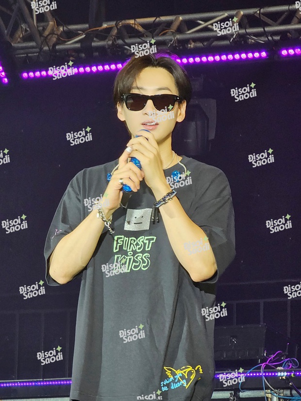 Donghae - Eunhyuk (Super Junior) chinh phục fan Việt với soundcheck hoành tráng và màn trình diễn đỉnh cao