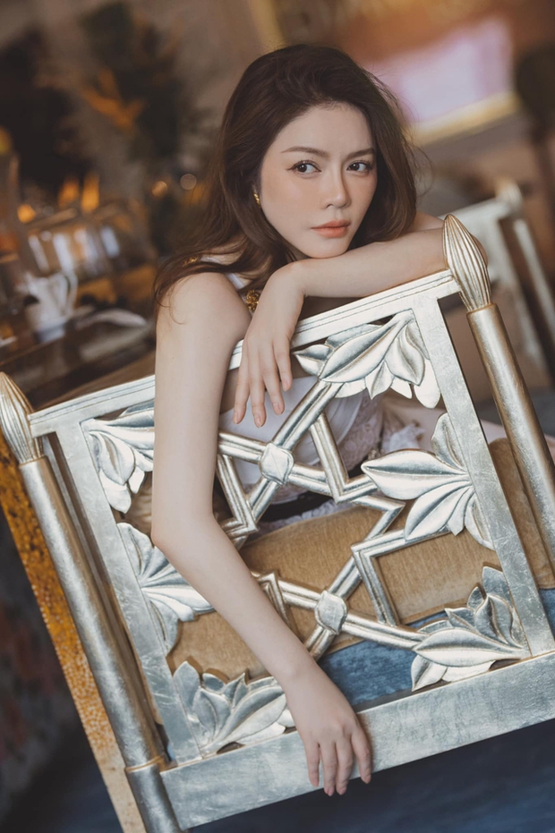 Lý Nhã Kỳ gây sốt với chuỗi tin nhắn, người lạ sẵn lòng bỏ 30 triệu để khám phá thêm về cô