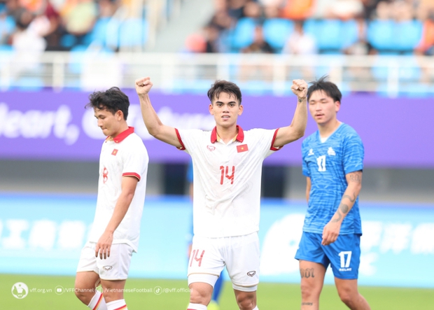 U23 Việt Nam đạt kỷ lục lịch sử tại Asiad 2022: Saostar nhà bầu Đức cán mốc cú đúp
