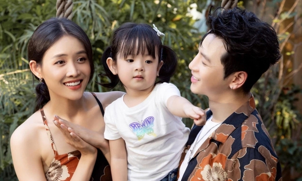 Trương Mỹ Nhân khoe hình ảnh bụng bầu lần 2, số lượng cân nặng vượt kỷ lục 65 kg!