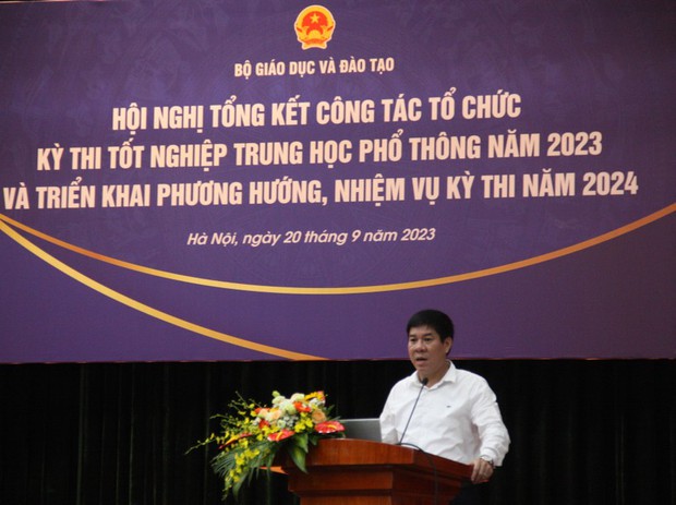 Bộ GD&ĐT thông tin về phương án thi tốt nghiệp THPT từ năm 2025 - Ảnh 1.