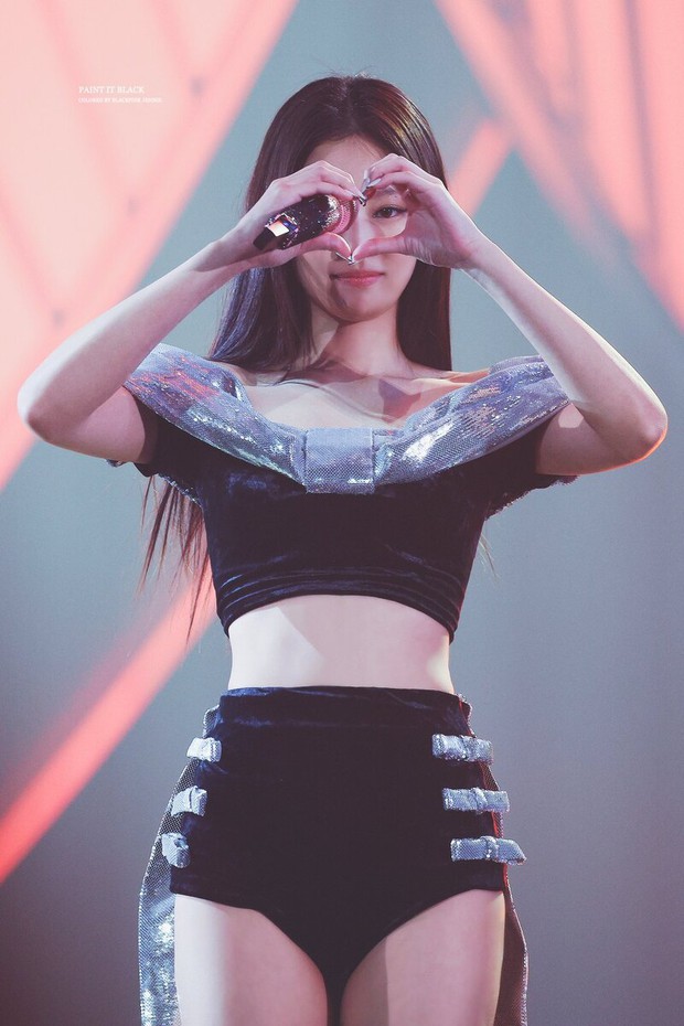 Nếu không ký tiếp với YG: Jennie sẽ mở brand thời trang riêng và tự ra album solo, Lisa hoạt động tại Mỹ? - Ảnh 4. Nếu không ký tiếp với YG: Jennie sẽ mở brand thời trang riêng và tự ra album solo, Lisa hoạt động tại Mỹ? - Ảnh 4.
