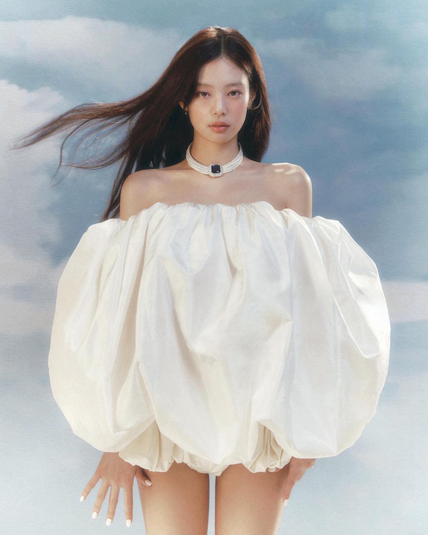 Nếu không ký tiếp với YG: Jennie sẽ mở brand thời trang riêng và tự ra album solo, Lisa hoạt động tại Mỹ? - Ảnh 3. Nếu không ký tiếp với YG: Jennie sẽ mở brand thời trang riêng và tự ra album solo, Lisa hoạt động tại Mỹ? - Ảnh 3.