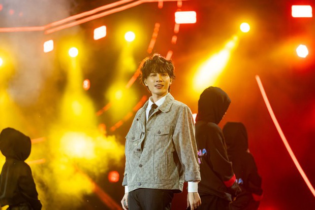 Jack chứng minh tình yêu thầm kín với Messi khi mang ca khúc và MV đặc biệt