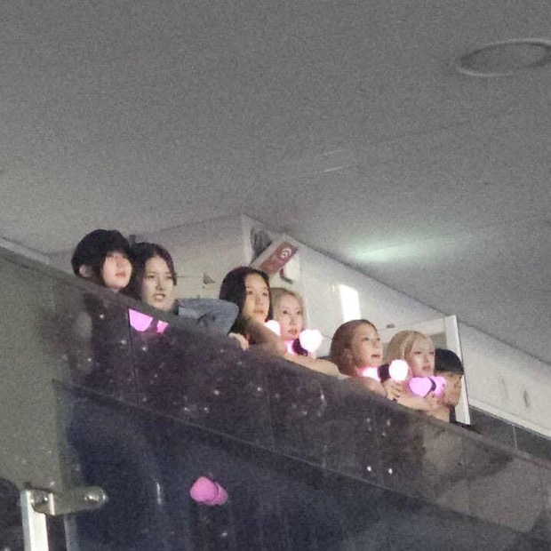 YG lại dời lịch ra mắt em gái BLACKPINK, fan lo ngại: Không còn tương lai nữa - Ảnh 4.