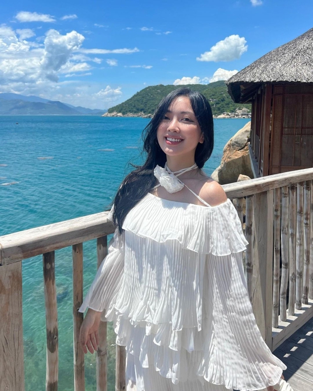 Bí mật vóc dáng sexy của vợ Hà Đức Chinh: Ảnh chụp môi chồng tuyển thủ gây sốt!