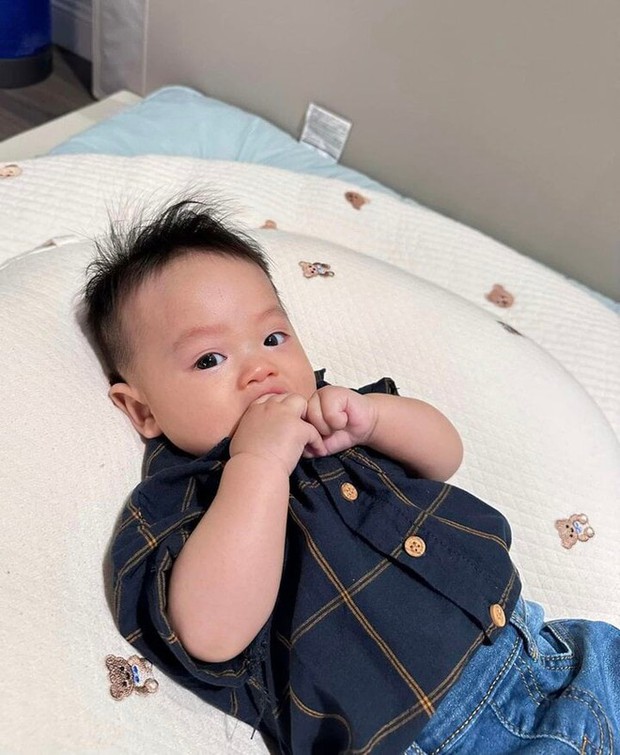 Con trai Cường Đô La làm mưa làm gió với phong cách sành điệu chinh phục làn sóng mạng