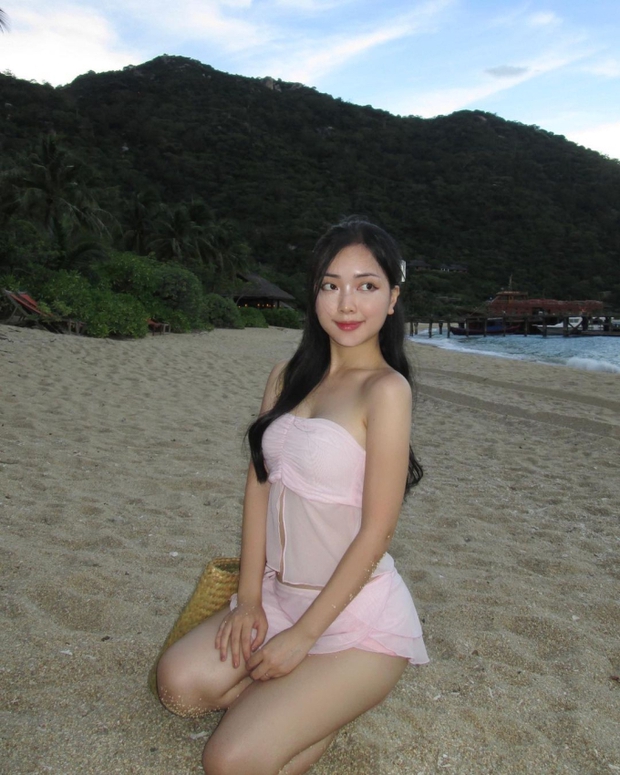 Bí mật vóc dáng sexy của vợ Hà Đức Chinh: Ảnh chụp môi chồng tuyển thủ gây sốt!