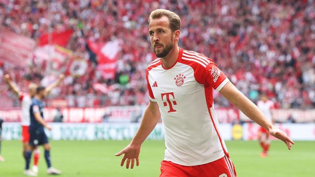 Kỳ lạ Bundesliga: Thần đồng Harry Kane tỏa sáng với cú hattrick không được công nhận