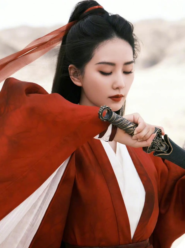 Soi nhan sắc của Lưu Thi Thi ở phim mới: U40 mà quá trẻ đẹp, thần thái đỉnh của đỉnh - Ảnh 6.
