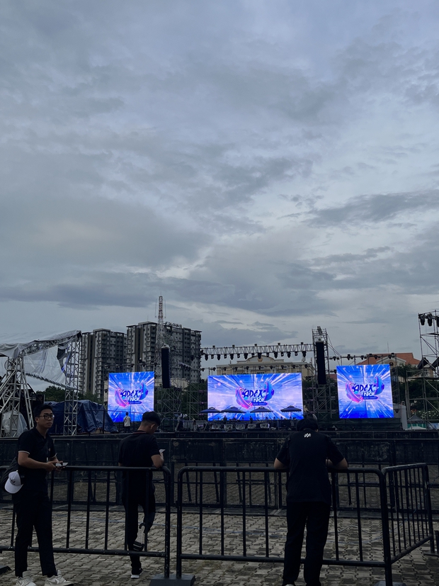 rồng hổ casino - Adex Kpop Super Concert trước giờ G: Rất đông khán giả check-in, EXO Suho - Xiumin và loạt sao sẵn sàng quẩy cùng fan Việt - Ảnh 10.