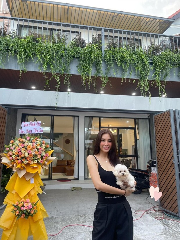 Bí quyết hoàn hảo giúp Hoa hậu Tiểu Vy tặng cả nhà ngôi nhà lý tưởng