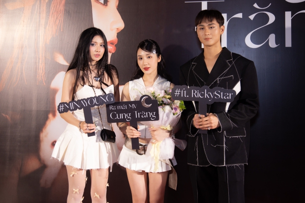Mina Young - Cuộc hành trình đầy bất ngờ từ thầy giáo Ba đến ngôi sao âm nhạc - Hấp dẫn hơn cả Ricky Star