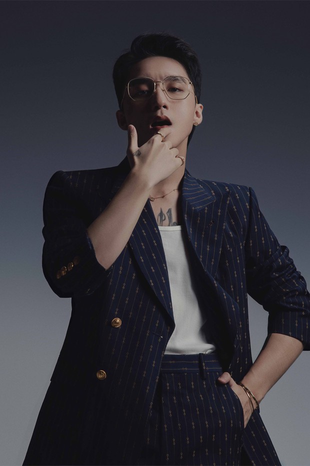 G-Dragon và Sơn Tùng gây sốt khi hợp tác cùng hai hãng đĩa hàng đầu thế giới, fan đòi một album ngay!
