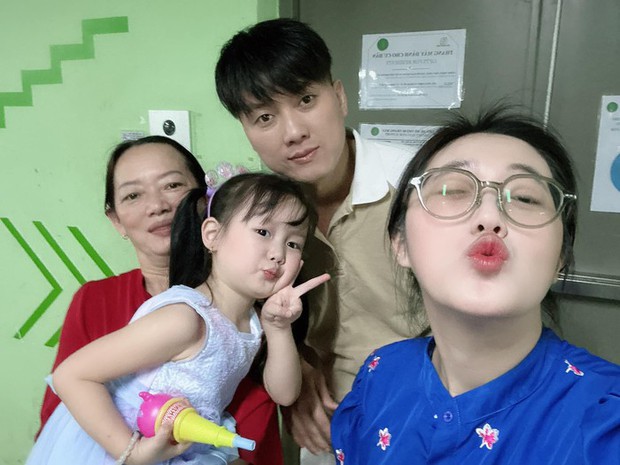 Quách Ngọc Tuyên kể chuyện gọi mẹ vợ là chị, có 2 con vẫn chưa một lần tỏ tình với vợ - Ảnh 3. Quách Ngọc Tuyên kể chuyện gọi mẹ vợ là chị, có 2 con vẫn chưa một lần tỏ tình với vợ - Ảnh 3.
