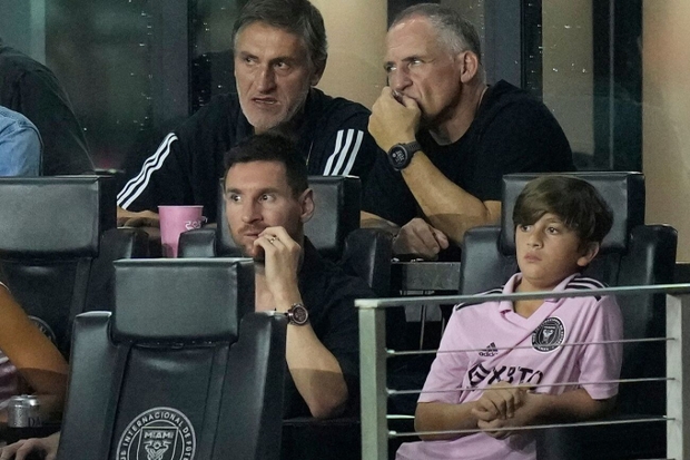 Messi lặng người nhìn đội nhà thua chung kết: Cậu ấy đã trải qua đêm buồn nhất - Ảnh 2.