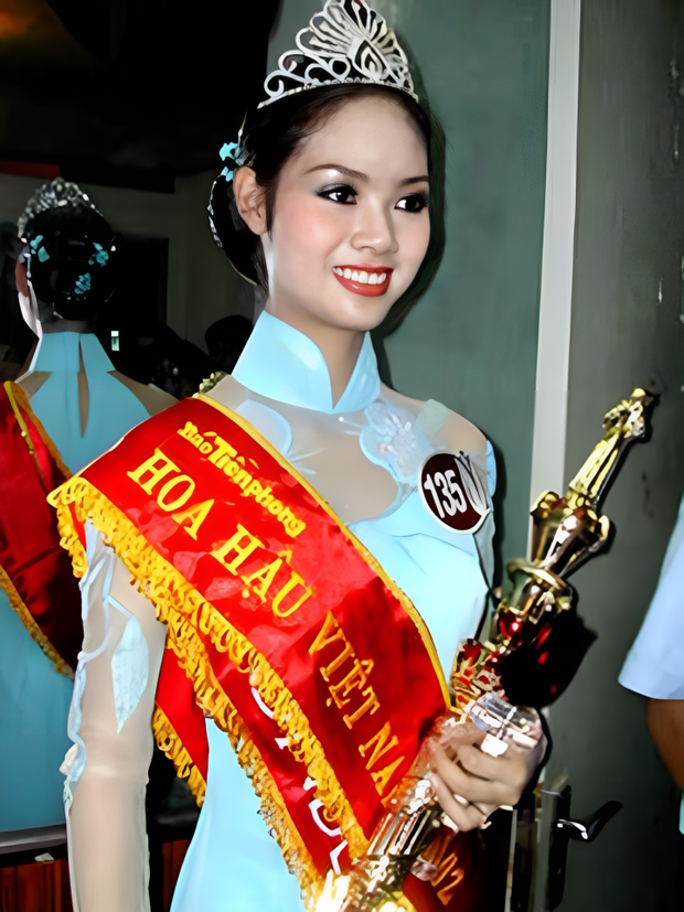Cuộc sống sau 21 năm đăng quang của Hoa hậu Việt Nam bí ẩn nhất showbiz - Ảnh 2. Cuộc sống sau 21 năm đăng quang của Hoa hậu Việt Nam bí ẩn nhất showbiz - Ảnh 2.