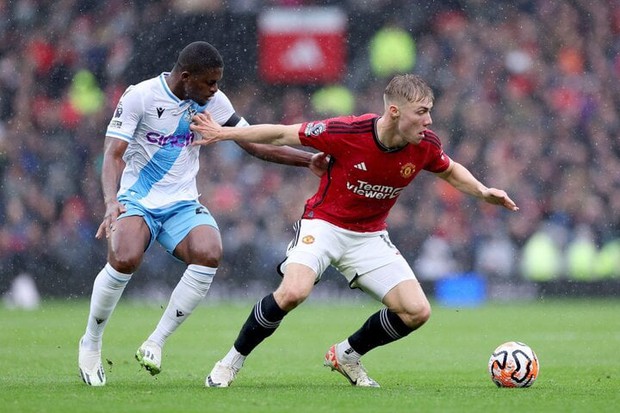 Man Utd thất bại lần thứ tư trong Ngoại Hạng Anh