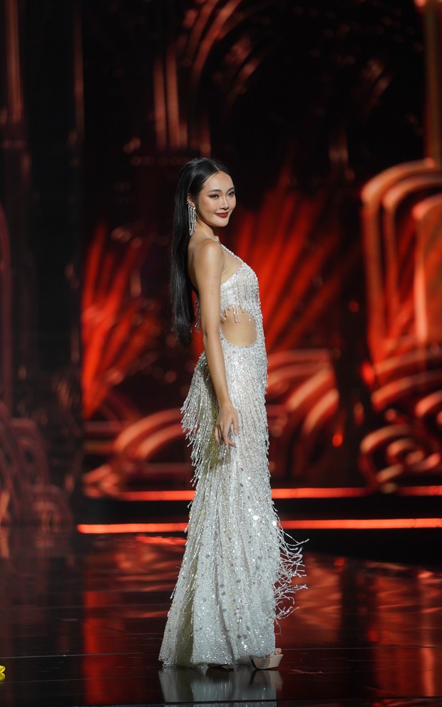 Ngắm lại những chiếc váy cut-out ấn tượng tại chung kết miss universe vietnam