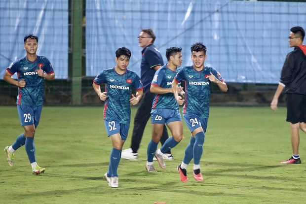 Biết chiến thắng ư? U23 Việt Nam dưới dẫn dắt của HLV Troussier sẽ gia tăng trách nhiệm quan trọng hơn thế cả!